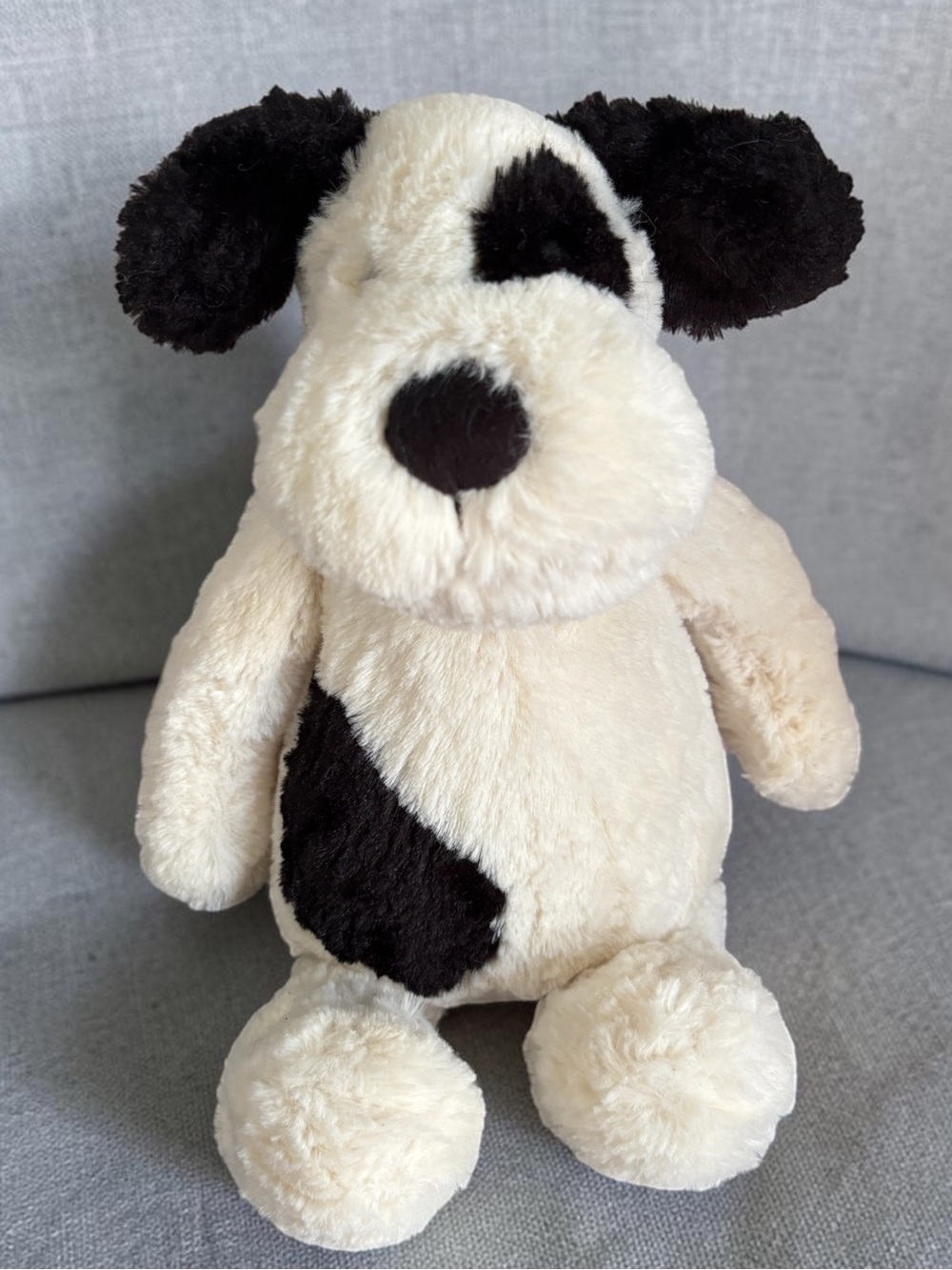 Jellycat Bashful black and cream puppy Medium